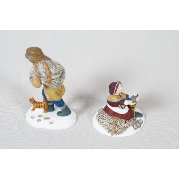 Department 56 - A Treasure From The Sea - Heritage Village Collection 58461 - Picture 4 of 6